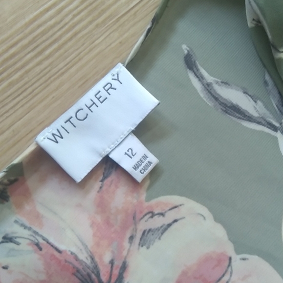 🌟 Host Pick! Witchery Green Floral Dress AU 12 - Picture 2 of 8